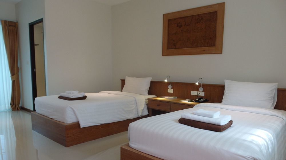Crystal Lamai Hotel Екстер'єр фото