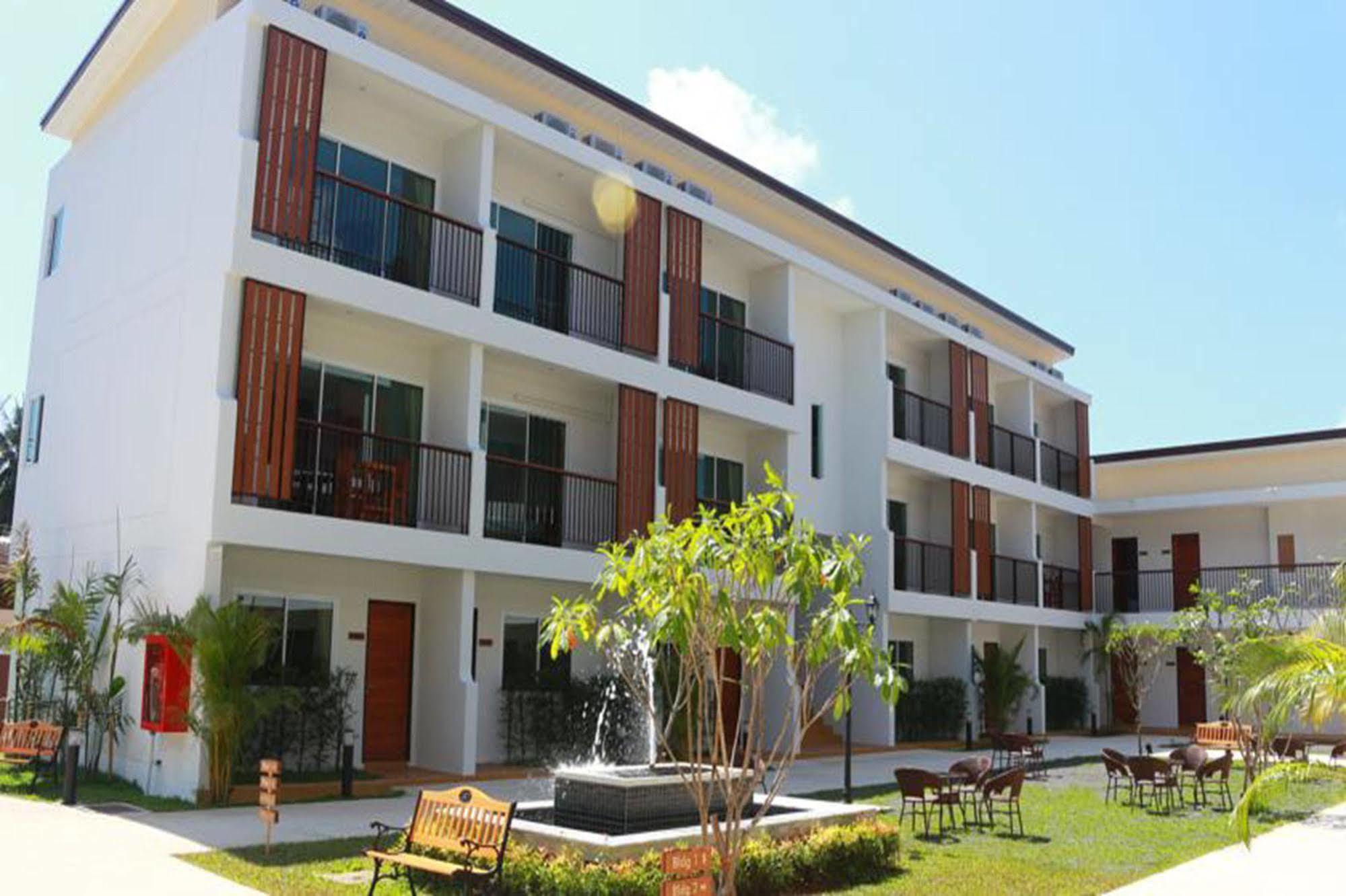 Crystal Lamai Hotel Екстер'єр фото
