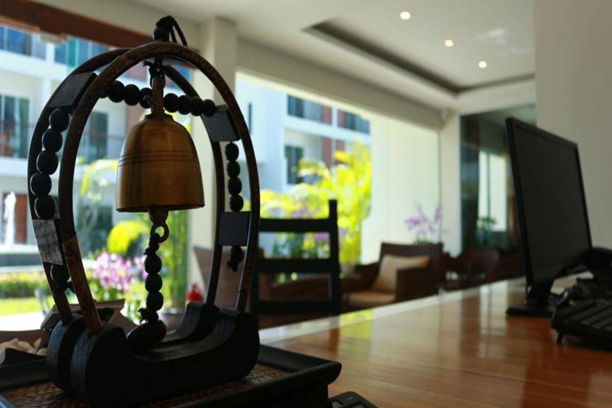 Crystal Lamai Hotel Екстер'єр фото